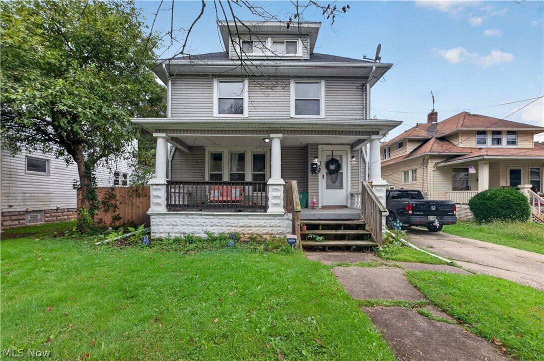 Property Photo: 728 Wall Street OH 44310