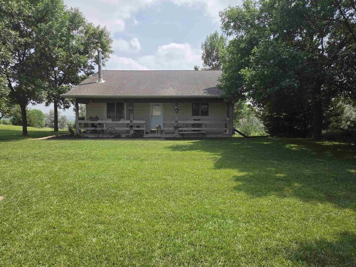 Property Photo: 33795 Grouse Ave IA 51108