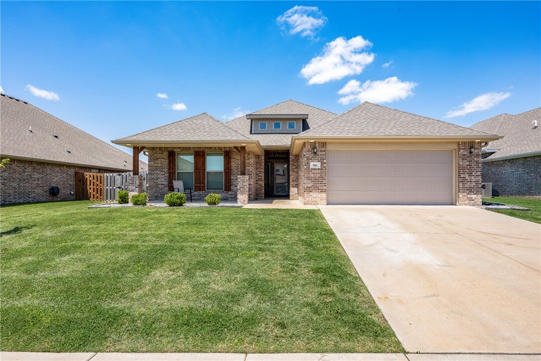 Property Photo:  981 Sundance Lane  AR 72712 