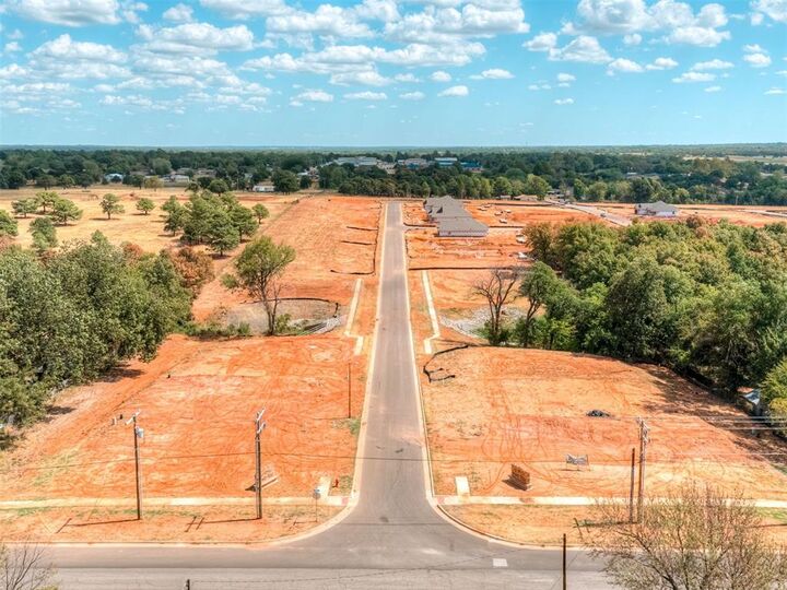 Property Photo:  14024 Henney Ridge Street  OK 73020 