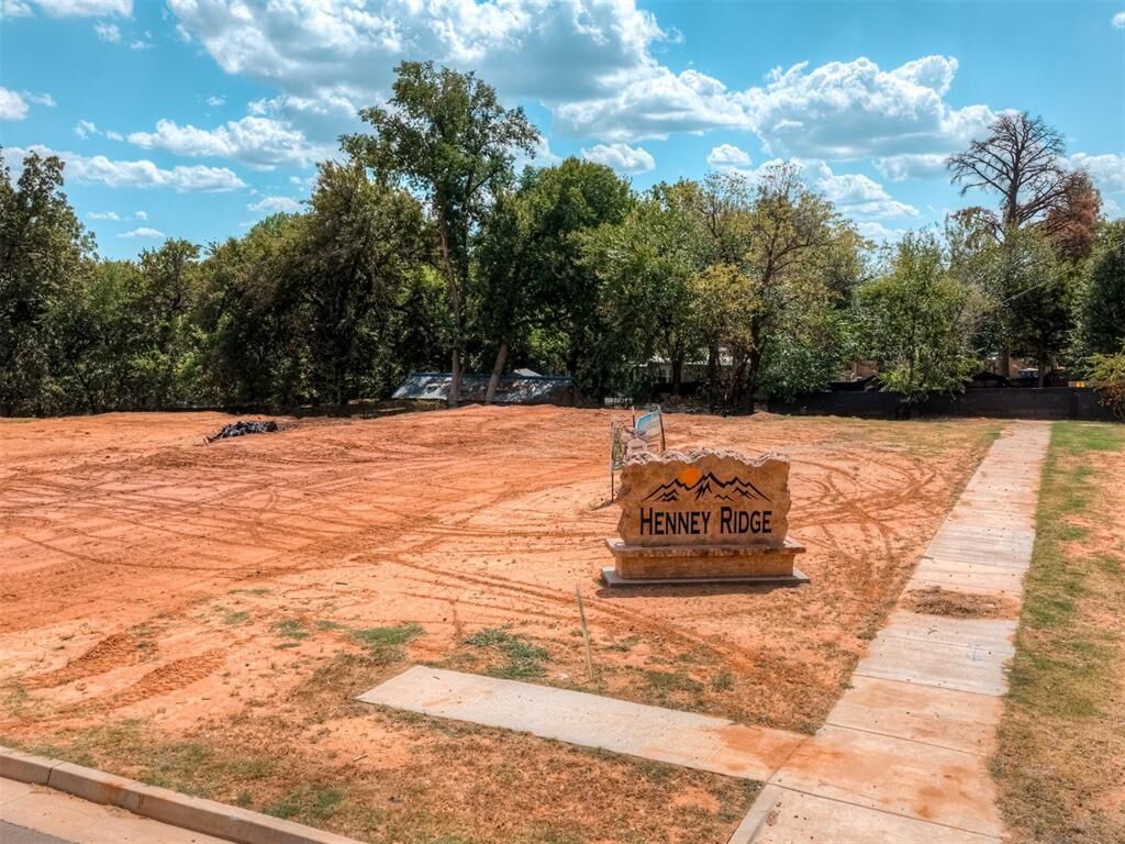 Property Photo:  14019 Henney Ridge Street  OK 73020 