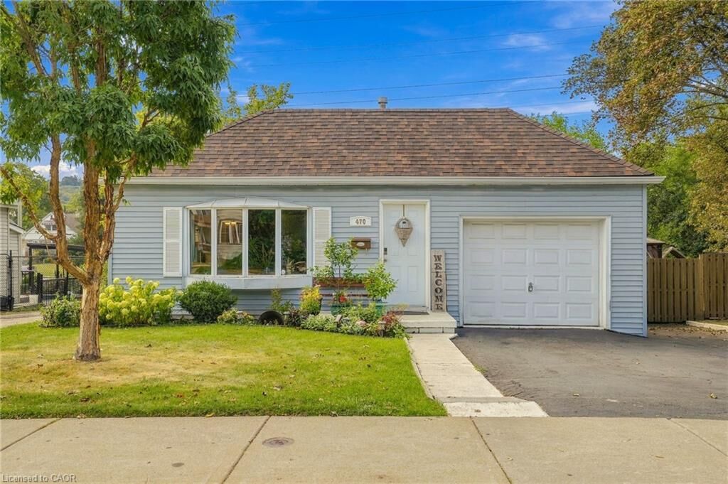 Property Photo:  470 Cochrane Road  ON L8K 3H1 