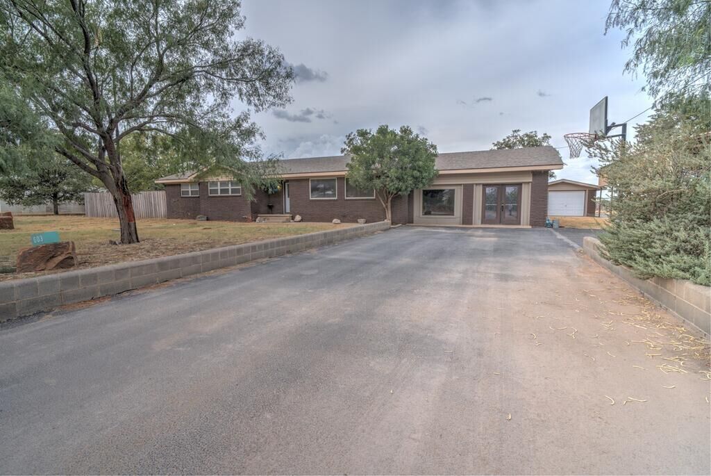 Property Photo: 603 E County Rd 140 TX 79706