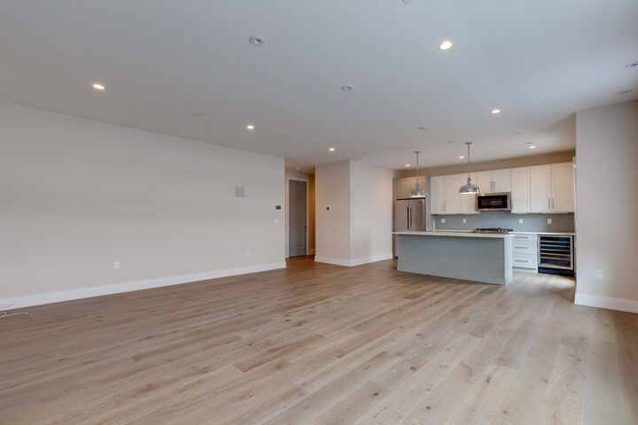 Property Photo:  7 Baker Ct 2  MA 02125 
