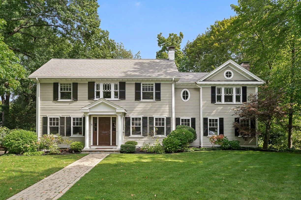 Property Photo:  8 Tennyson Rd  MA 02481 