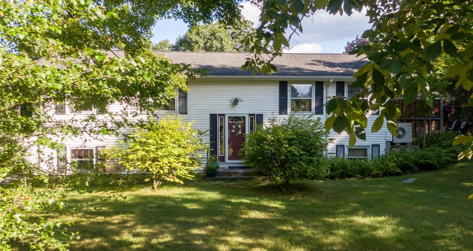 Property Photo:  1 Corttiss Rd  CT 06255 