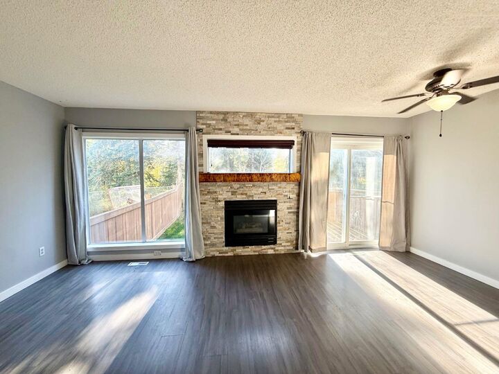 Property Photo:  465 Makenny Street 6  AB T7V 1H3 