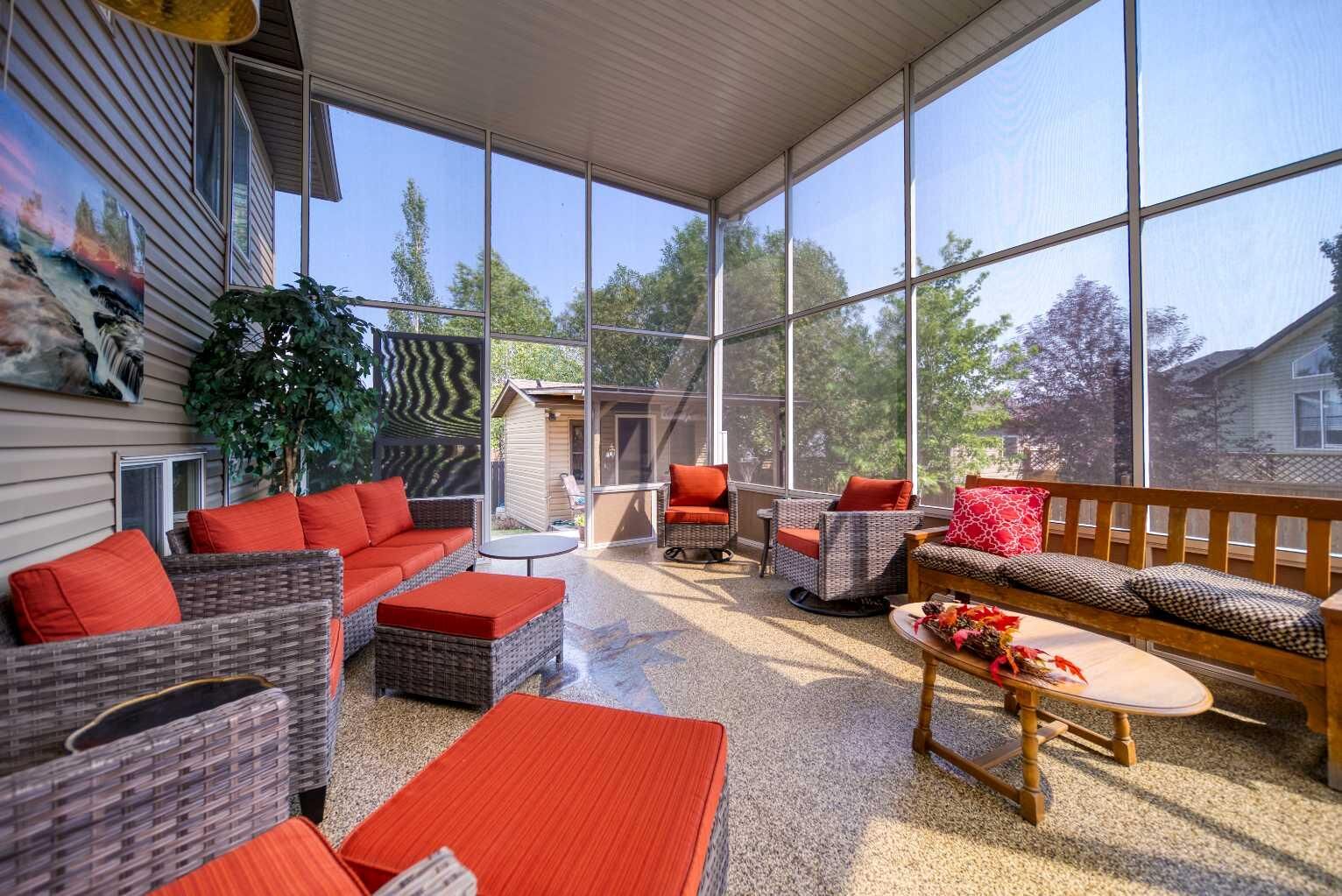 Property Photo:  11 Wenstrom Crescent NE  AB T0J 1X1 