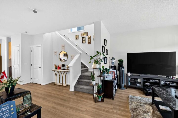 Property Photo:  840 Midtown Drive SW  AB T4B 5K9 