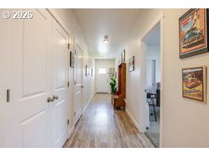 Property Photo:  16424 Bassett Dr  OR 97739 