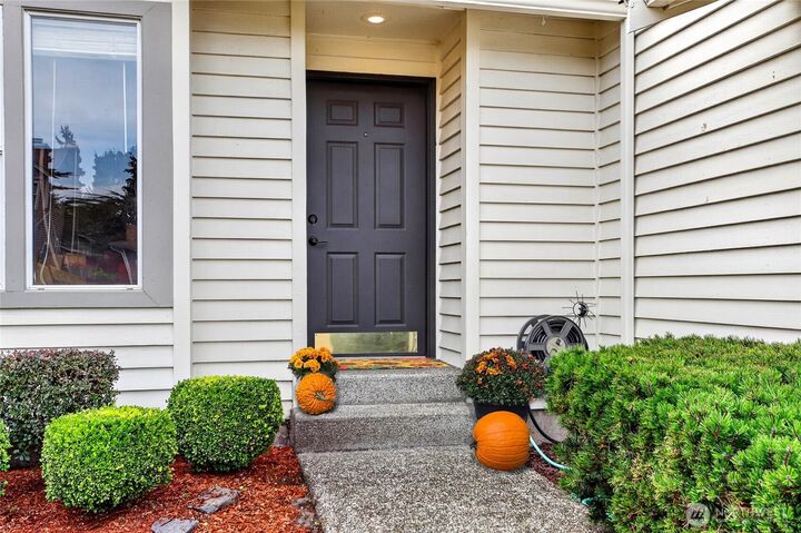 Property Photo:  1341 SW 348th Street  WA 98023 