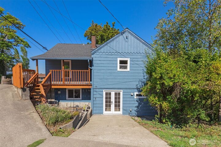 Property Photo: 13222 37th Avenue S WA 98168