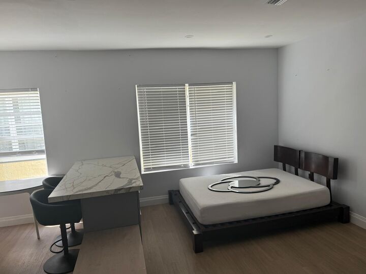 Property Photo:  1358 Pennsylvania Avenue 307  FL 33139 