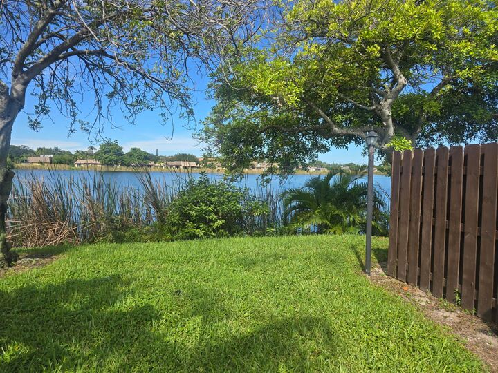 Property Photo:  3801 Waterview Circle  FL 33461 