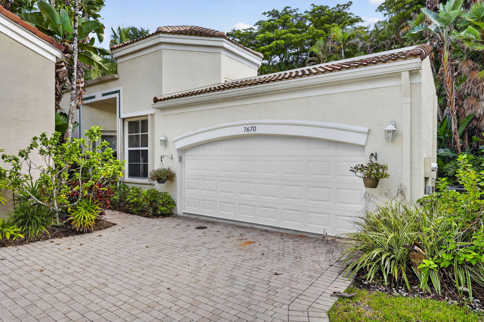 Property Photo:  7670 Jasmine Court  FL 33412 