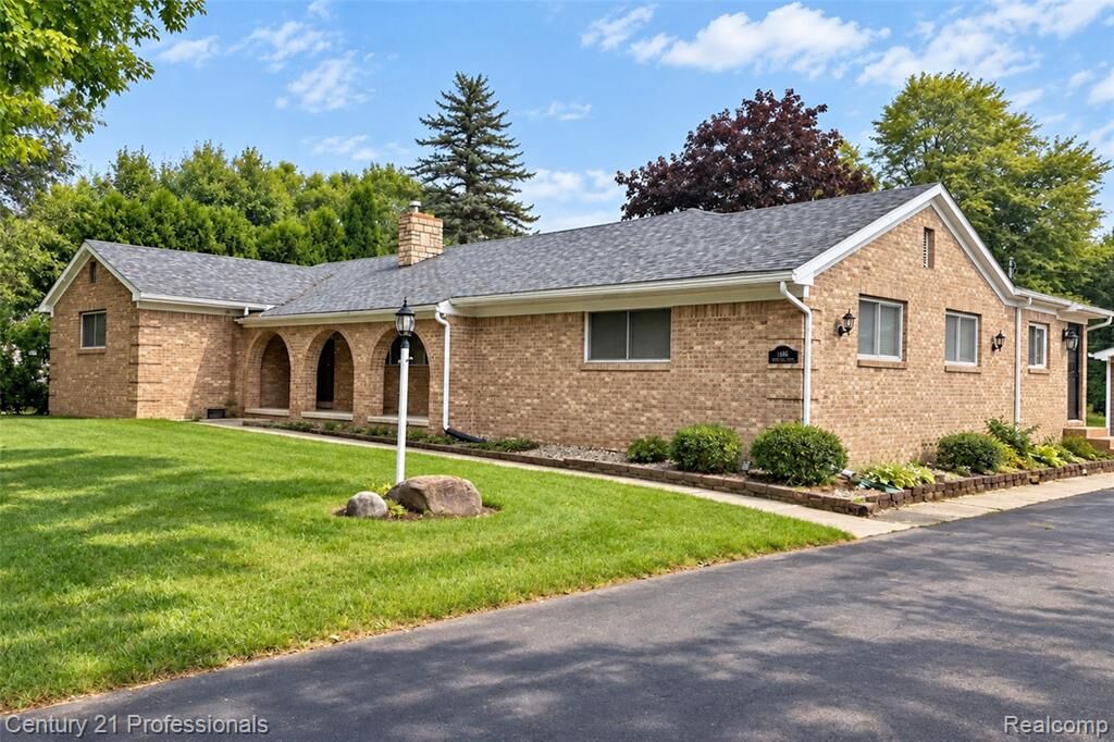 Property Photo:  1466 N Beck Road  MI 48187 