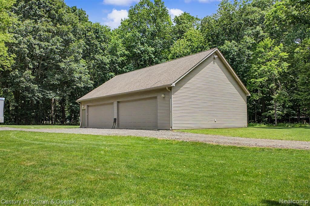 Property Photo:  11343 Philway Court  MI 48114 