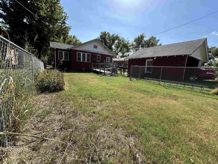Property Photo:  512 E 12th  KS 67156 