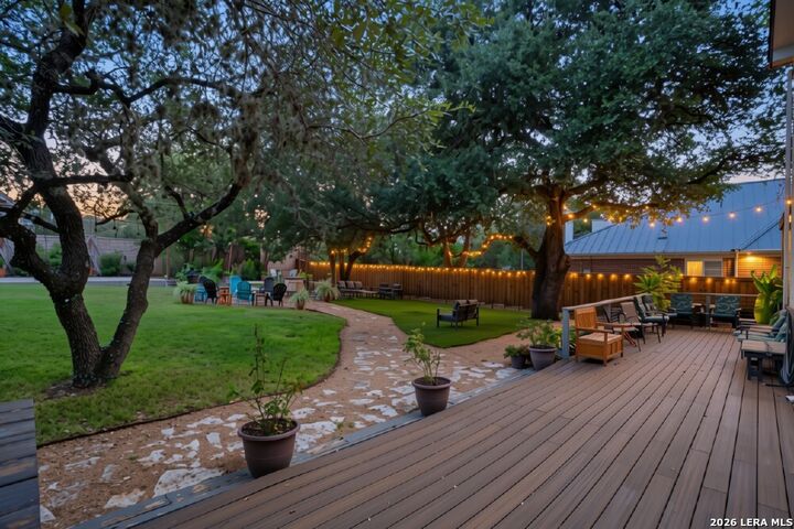 Property Photo: 6827 Lendell St TX 78249