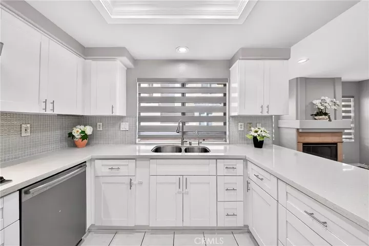 Property Photo:  2801 Sepulveda Blvd #122  CA 90505 