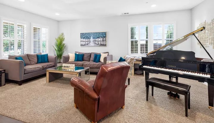 Property Photo:  905 Hydra  CA 92069 