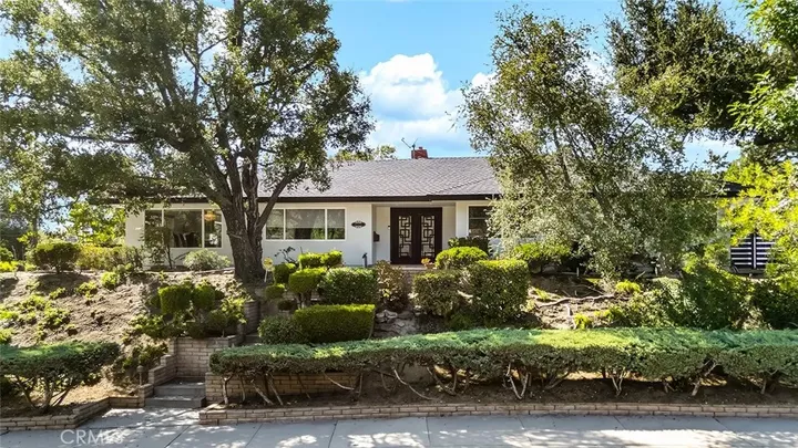 Property Photo:  3301 Vickers  CA 91208 