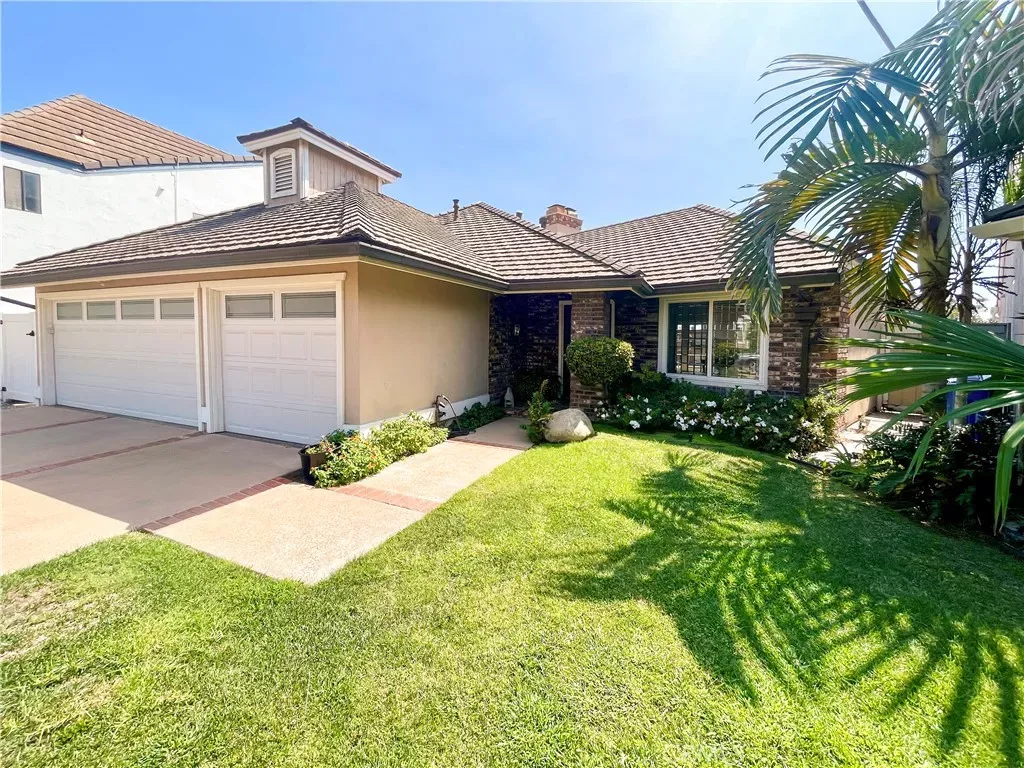 Property Photo:  6261 Majorca Circle  CA 90803 