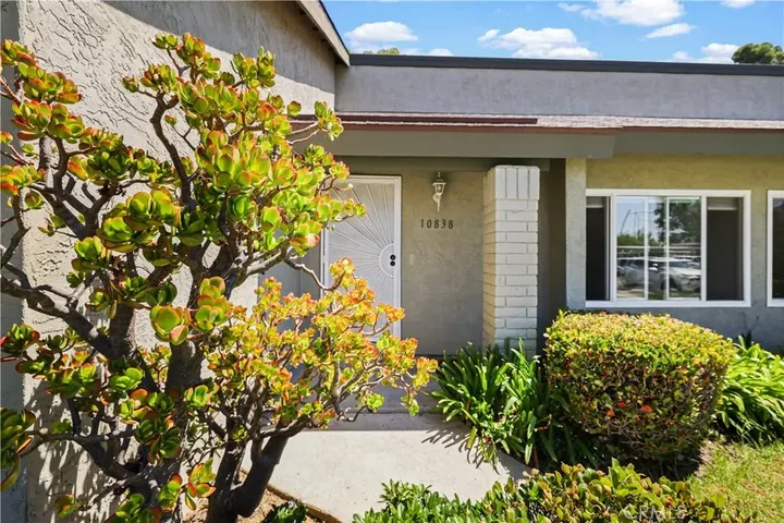 Property Photo:  10838 Caravelle  CA 92124 