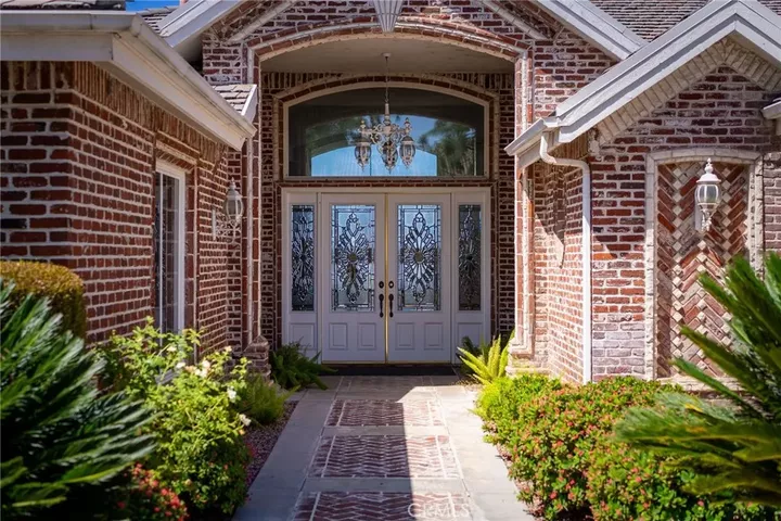 Property Photo: 6872 Chartwell CA 92506