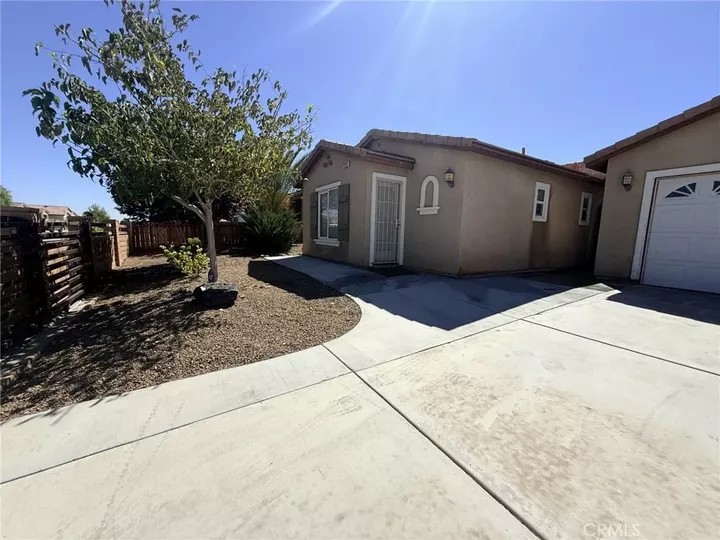 Property Photo:  11931 Cove Court  CA 92301 