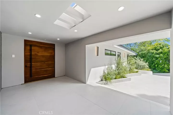 Property Photo:  16105 Clear Oak Drive  CA 91436 