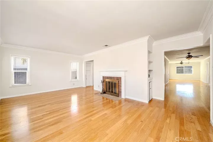 Property Photo: 1554 Raymond Avenue CA 91201