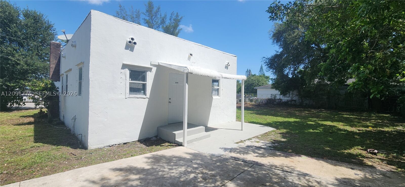 Property Photo:  944 NW 81st St A  FL 33150 