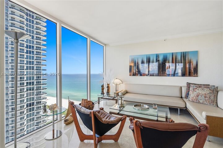 Property Photo:  4775 Collins Ave 2207  FL 33140 