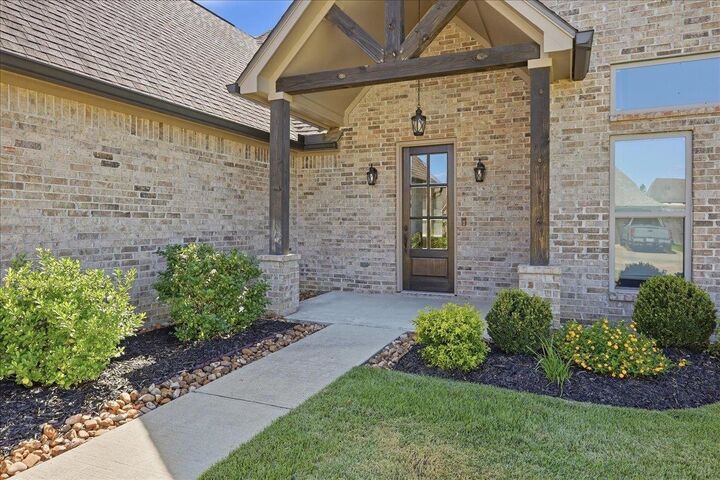Property Photo: 1245 Miss Kyndall TX 77657