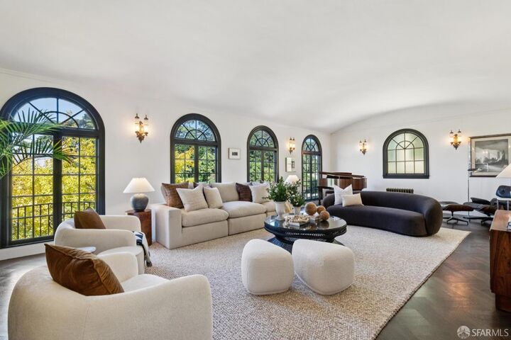 Property Photo:  1125 Hayes Street  CA 94117 