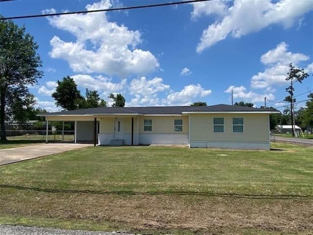 Property Photo: 402 Goss Street LA 70669