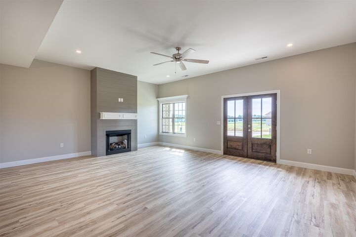 Property Photo: 251 Hummingbird Way AL 35645