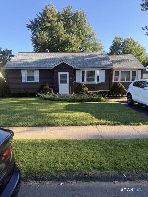 Property Photo: 166 Woodycrest Drive CT 06118