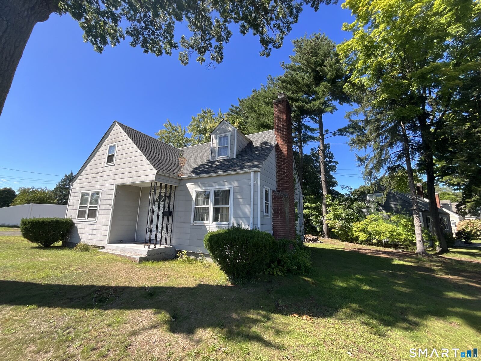 Property Photo:  198 Broad Street  CT 06042 