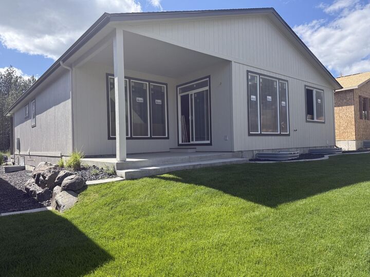 Property Photo:  3327 S Morrill Ln  WA 99223 