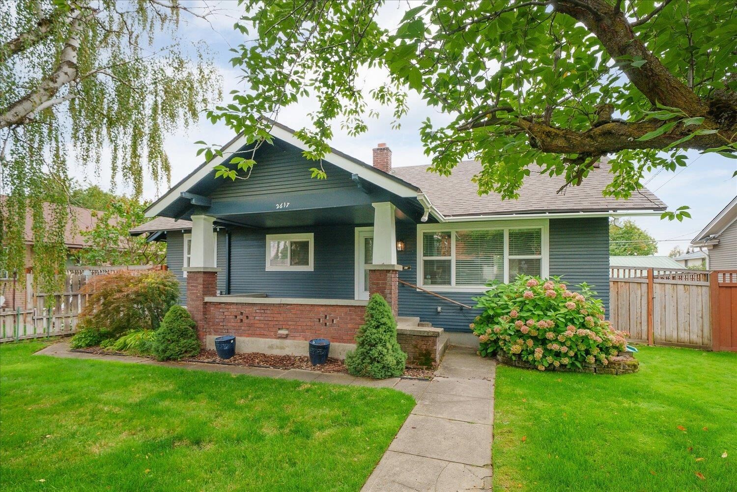 Property Photo: 2617 W Fairview Ave WA 99205
