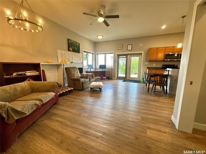 Property Photo:  709 2nd Street  SK S0G 0R0 