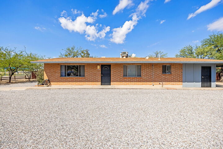 Property Photo:  2417 E Blacklidge Drive  AZ 85719 