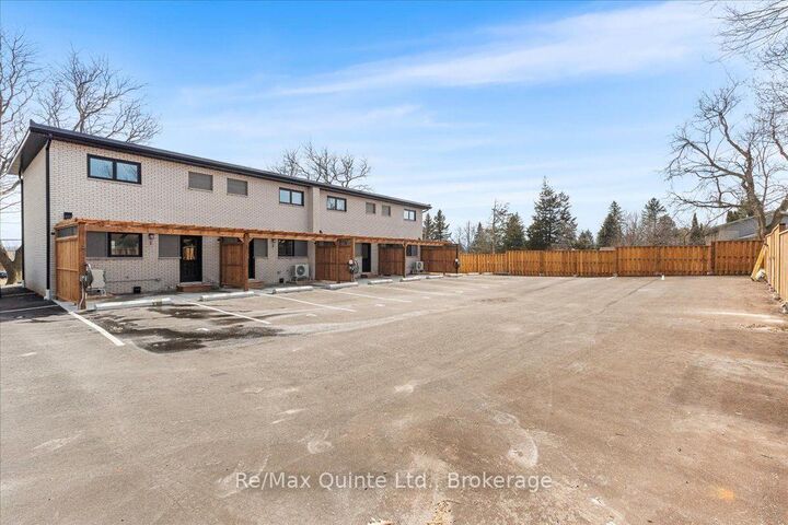 Property Photo:  865 Old 2 Highway B  ON K9V 5P5 
