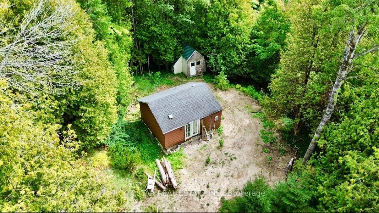 Property Photo:  713467 1st Line Ehs N/A  ON L9W 5T3 