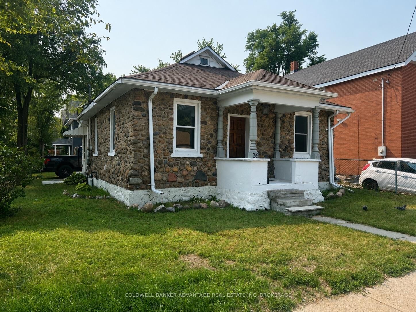 Property Photo: 36 Sanford Street ON L4N 3C2