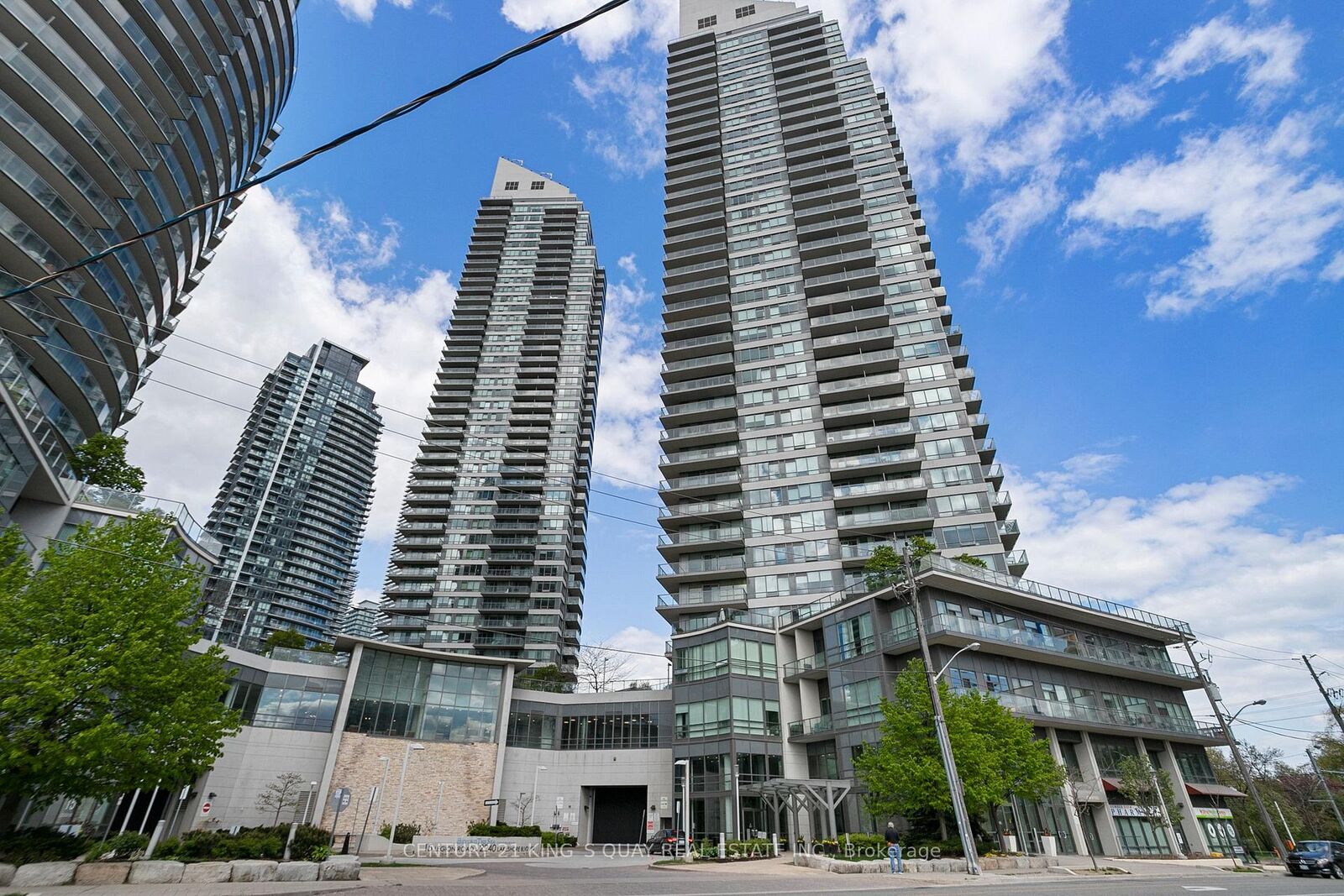 Property Photo: 2240 Lake Shore Boulevard W 2904 ON M8V 0A9