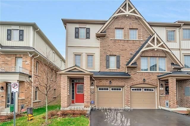 Property Photo:  37 Comfort Way  ON L1N 0K5 
