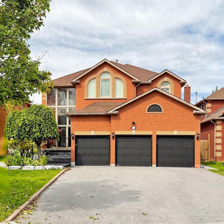 Property Photo:  34 Looker Drive  ON L4N 7V3 